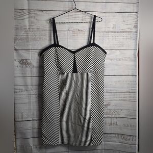 Torrid Black And White Stripped Bodycon Mini Dress Plus Size 26
